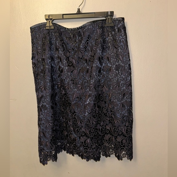 Navy crochet lace overlay skirt; dressy satin lined - Picture 4 of 8